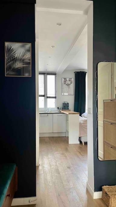 Cozy Pour Decouvrir Paris. *